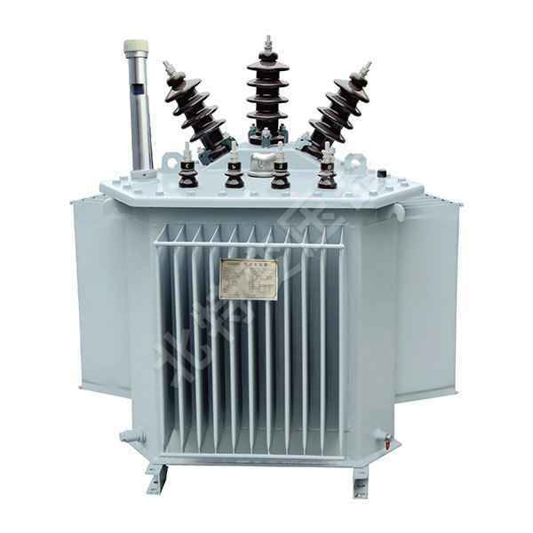 Three-phase three-dimensional coil core oil-immersed transformer